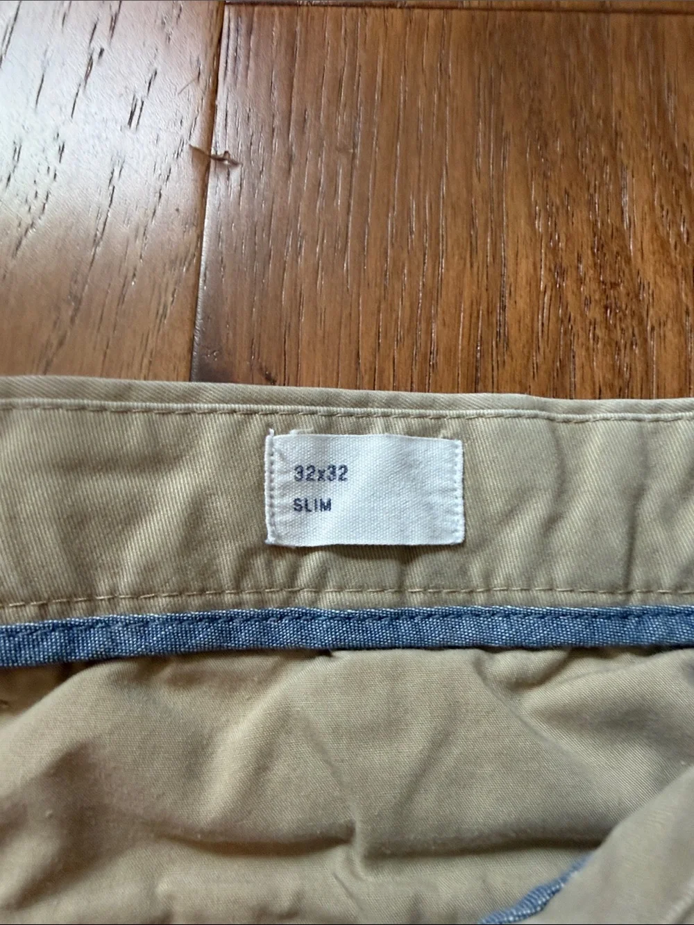 GAP Men's slim  Straight Chino Pants in Khaki Tan 32x32